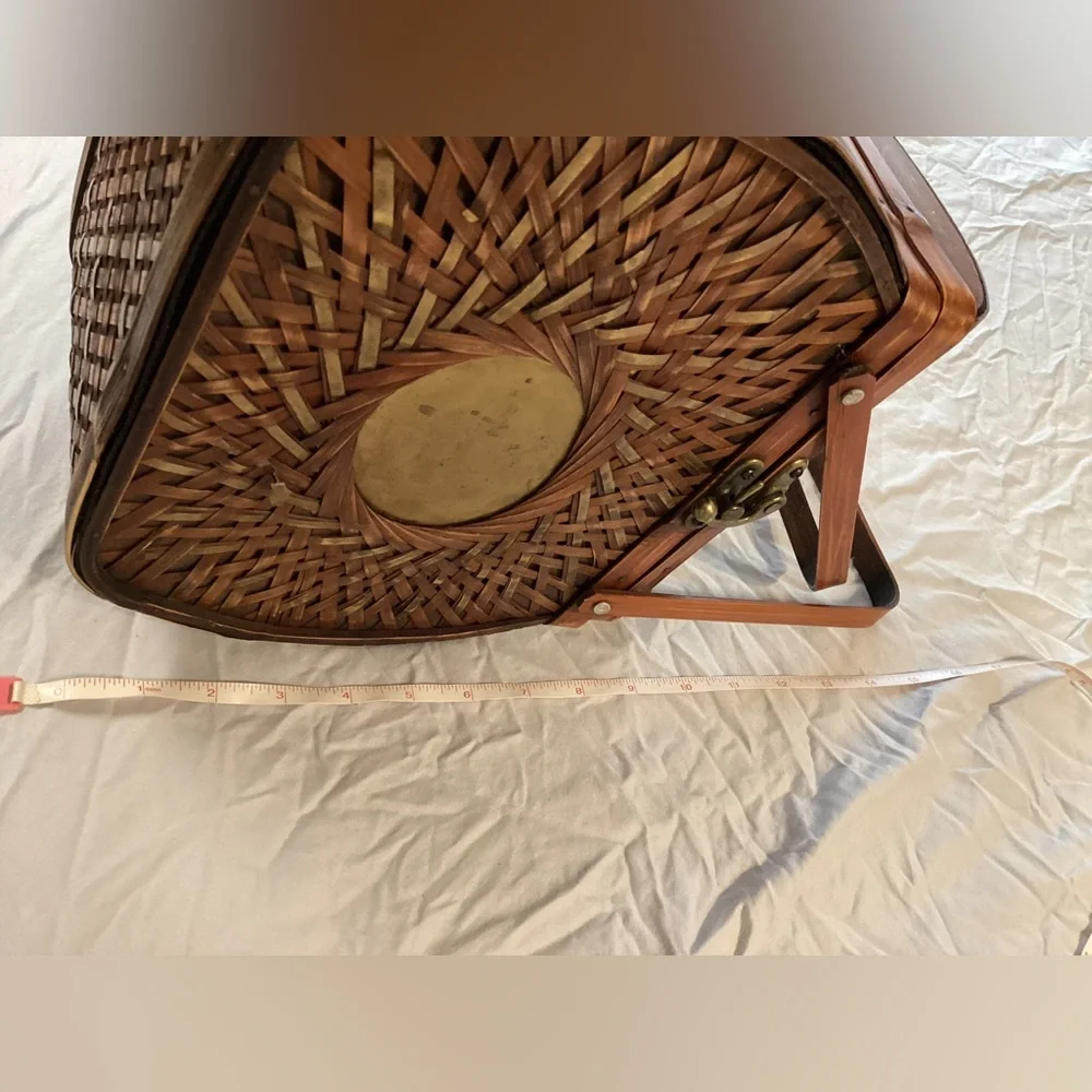 Vintage basket purse 👜 - Picture 5 of 12